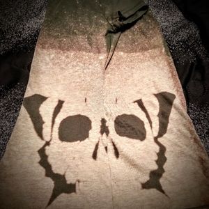 Skull Butterfly 🦋 distressed t-shirt ObervinylCus